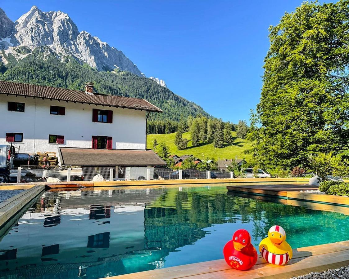 Bayern Resort Hotel - Adults Only - Mit Zugspitzblick - Eibsee-Naehe - Wellnessbereich - Naturpool Im Sommer Grainau Esterno foto