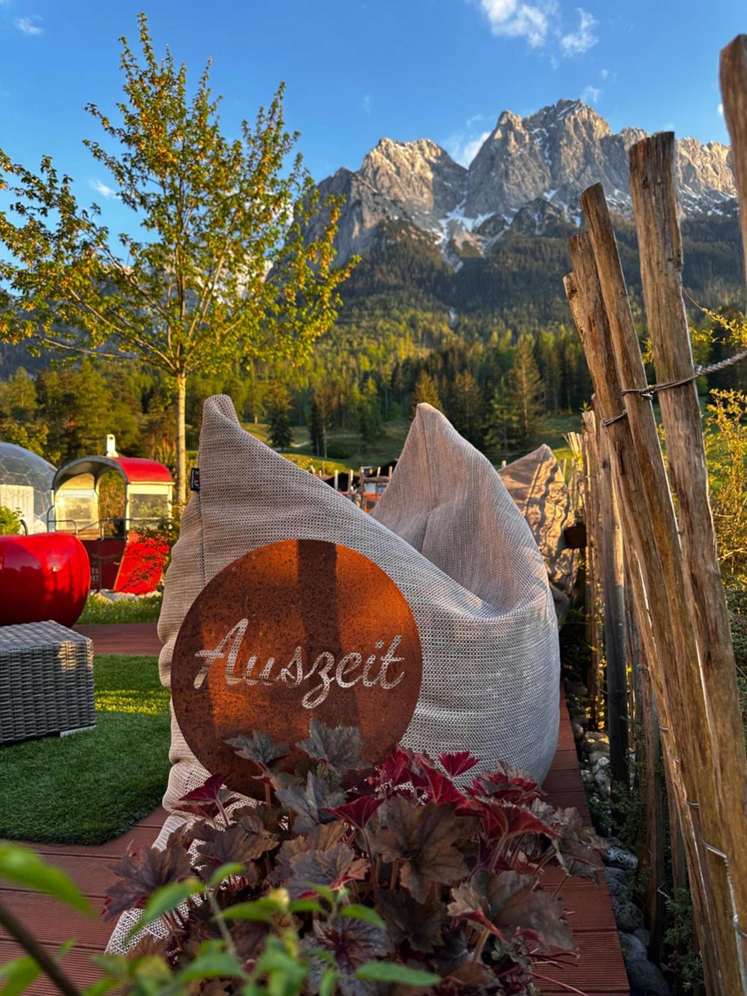 Bayern Resort Hotel - Adults Only - Mit Zugspitzblick - Eibsee-Naehe - Wellnessbereich - Naturpool Im Sommer Grainau Esterno foto