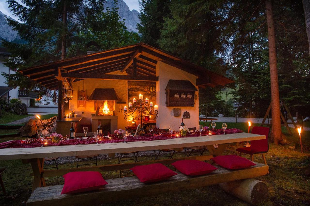 Bayern Resort Hotel - Adults Only - Mit Zugspitzblick - Eibsee-Naehe - Wellnessbereich - Naturpool Im Sommer Grainau Esterno foto