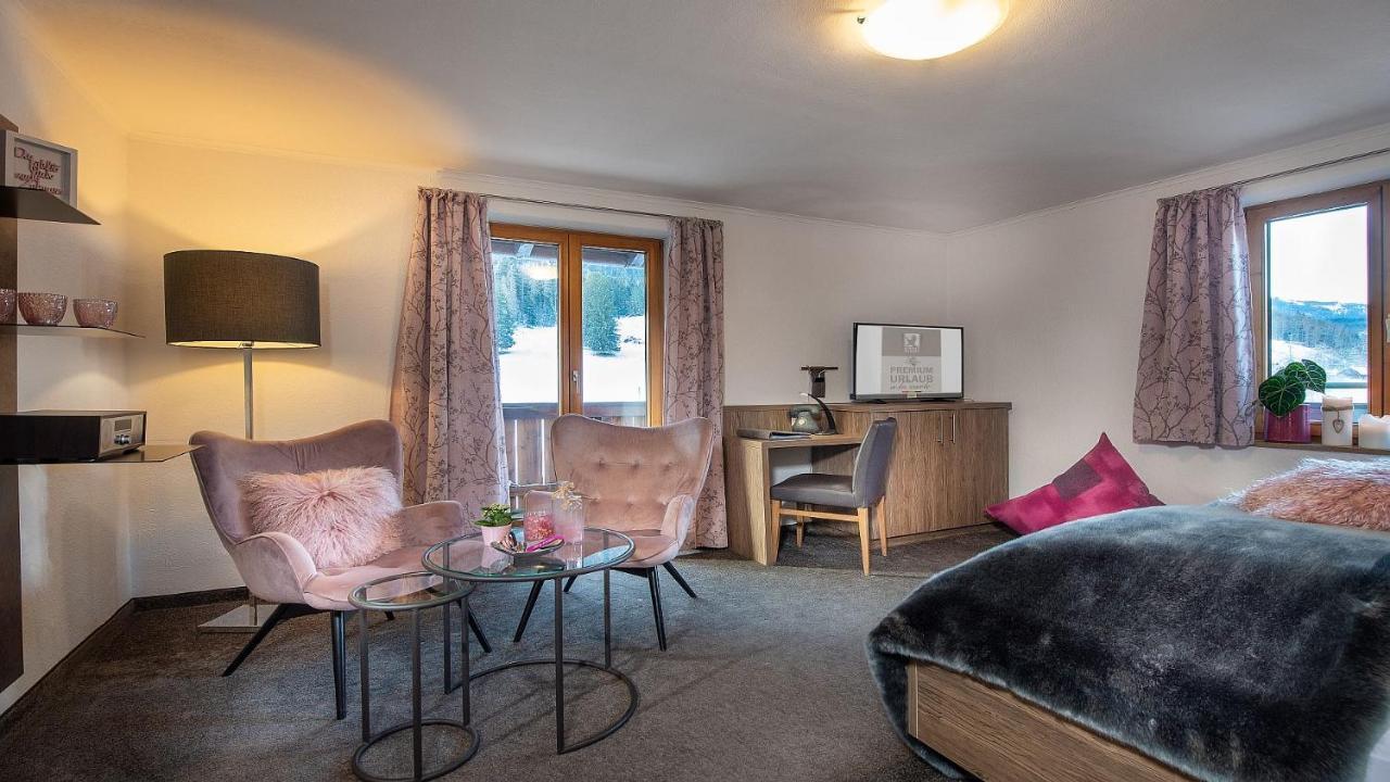 Bayern Resort Hotel - Adults Only - Mit Zugspitzblick - Eibsee-Naehe - Wellnessbereich - Naturpool Im Sommer Grainau Esterno foto